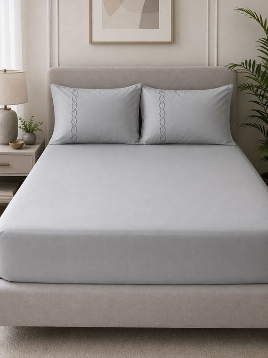 Premium Quality Fitted Sheet and Embroidered Pillowcase Set of 4 Pcs size 2 pillow cases size 50x70 cm , 1 pillow case 45x170 cm 180x200 cm.