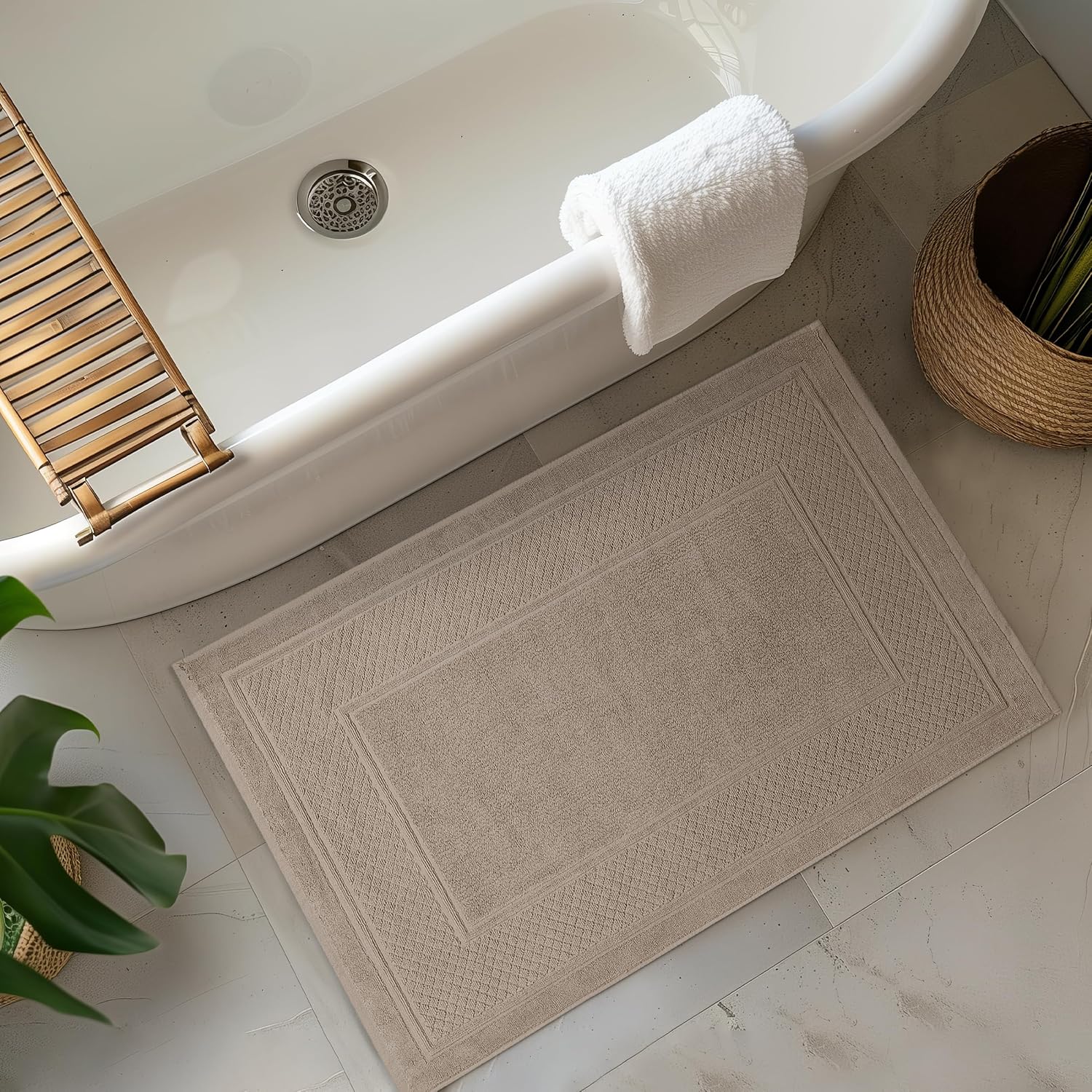 Helene MOU Bath Mat Towel - 100% Cotton 1 Pc Absorbent Bathmat - Quick Dry Bath Mats for Bathrooms, 50 x 70 cm