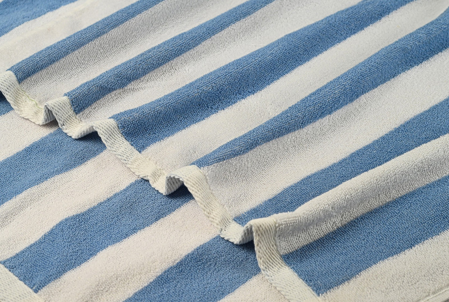 Premium stripes bath towel ,100% Cotton,70x150cm.