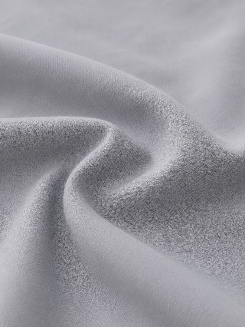 Premium Quality Fitted Sheet and Embroidered Pillowcase Set of 4 Pcs size 2 pillow cases size 50x70 cm , 1 pillow case 45x170 cm 180x200 cm.